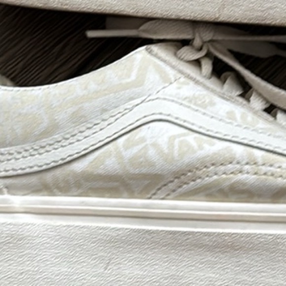 Vans Old Skool PLATFORM Tonal logo sneakers size 8 - Picture 12 of 12